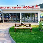 Park & Modar Hotel 4*