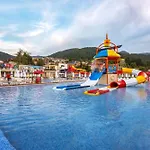 Hotel Park & Modar Devin