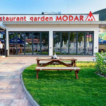Park & Modar Hotel 4*