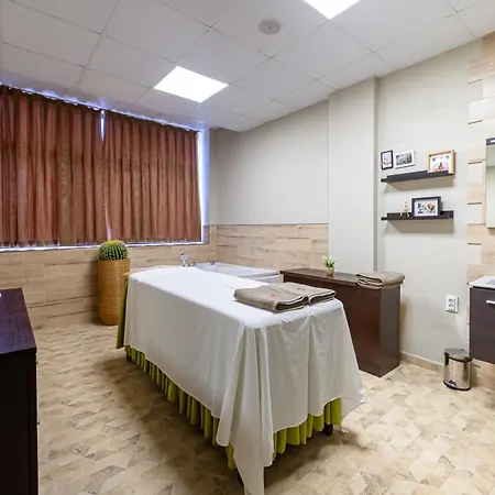 Park & Modar Hotel