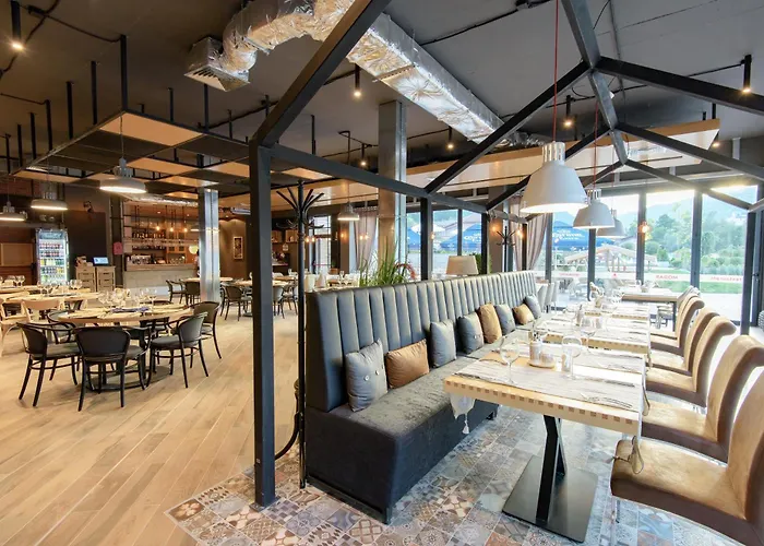 парк модър Hotel 4*