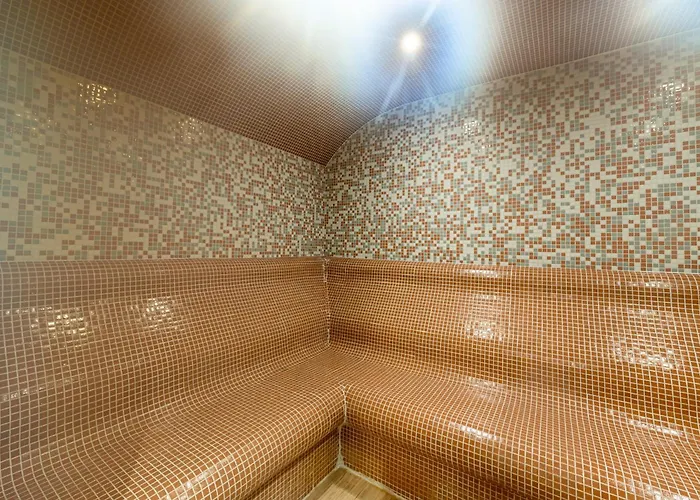 парк модър 4* Devin