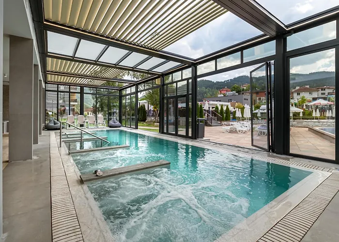 парк модър 4* Devin